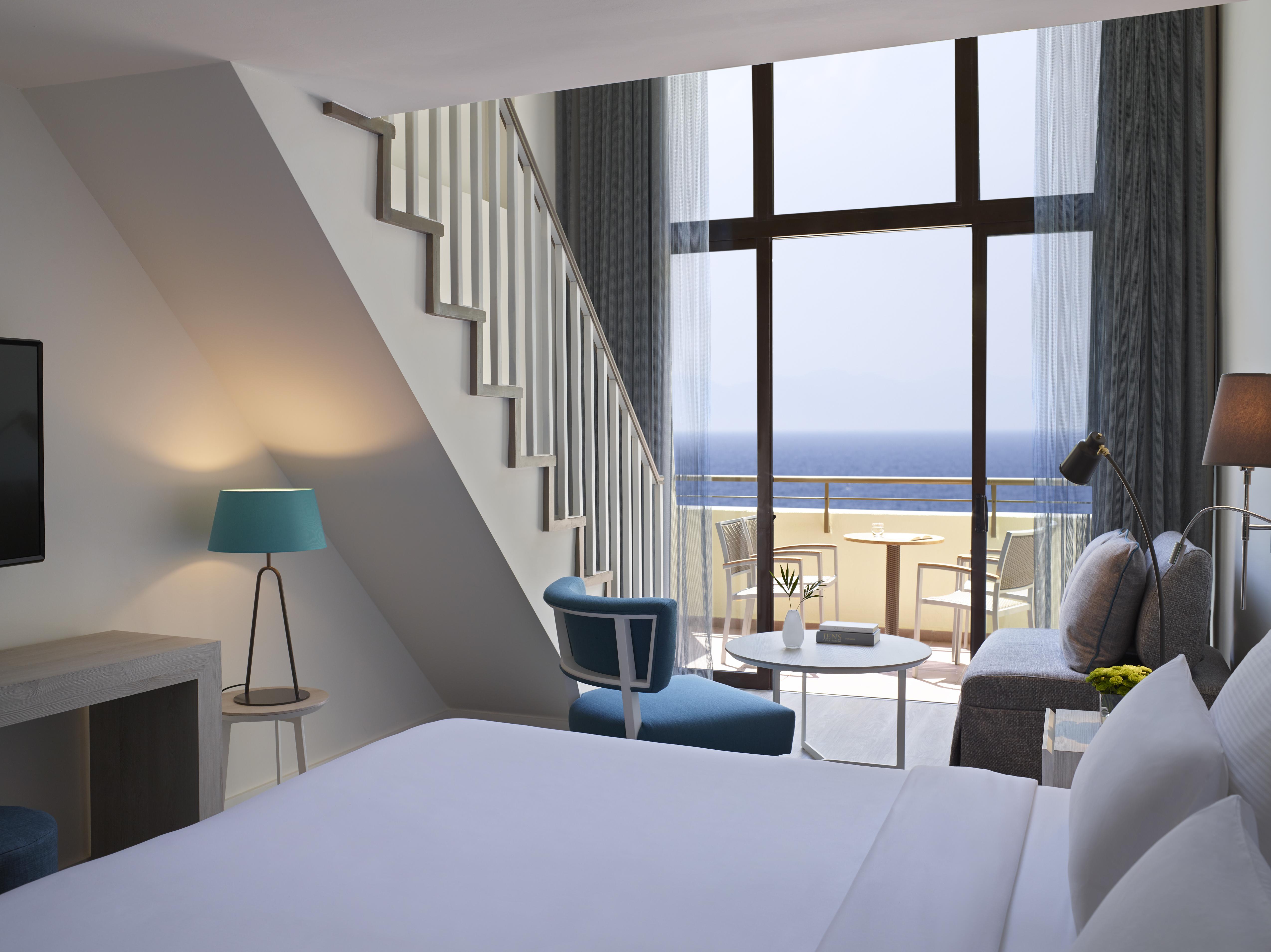 Amus & Hotel 5*