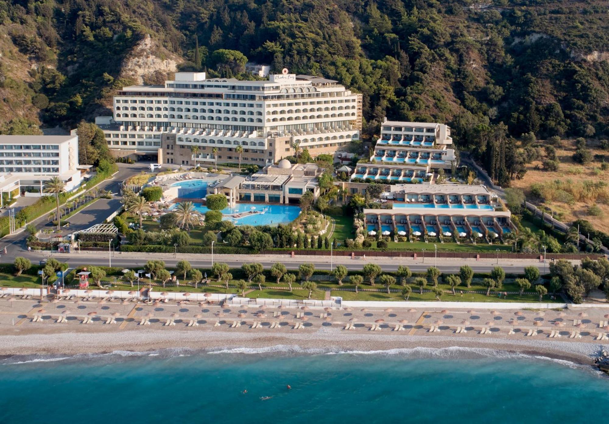 Hotel Amus &